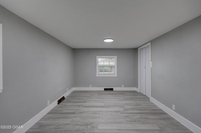 2102 E Yuma Street, Joplin, MO 64801