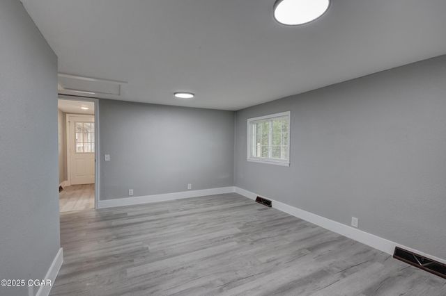 2102 E Yuma Street, Joplin, MO 64801