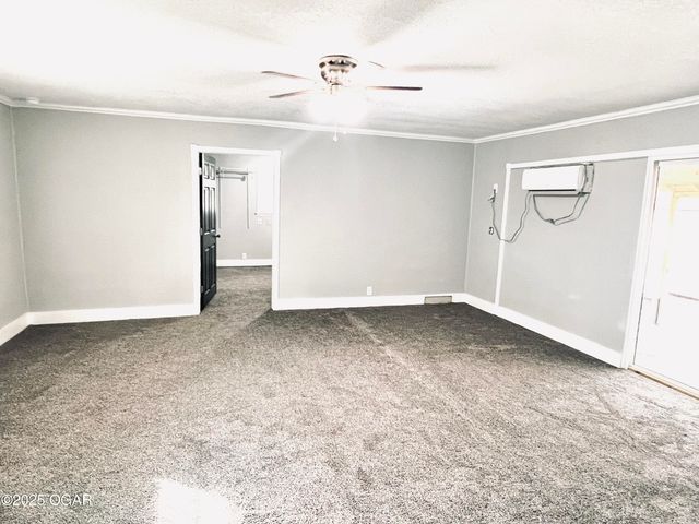 2102 E Yuma Street, Joplin, MO 64801