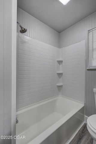 2102 E Yuma Street, Joplin, MO 64801