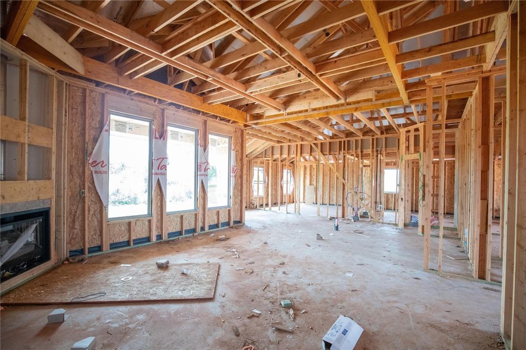 667 Still Meadows, Guthrie, OK 73044