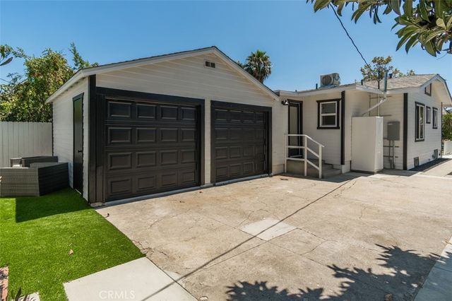 3149 Garden Avenue, Los Angeles, CA 90039