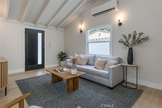 3149 Garden Avenue, Los Angeles, CA 90039