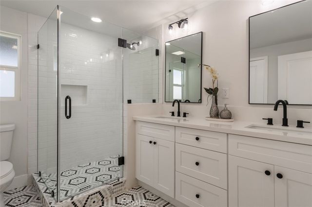 3149 Garden Avenue, Los Angeles, CA 90039