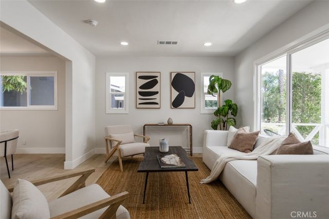 3149 Garden Avenue, Los Angeles, CA 90039