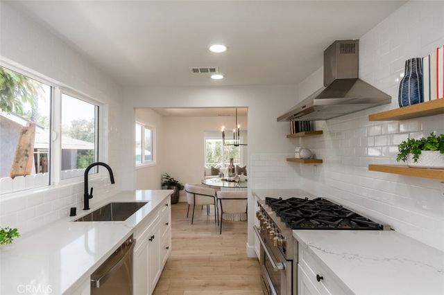 3149 Garden Avenue, Los Angeles, CA 90039
