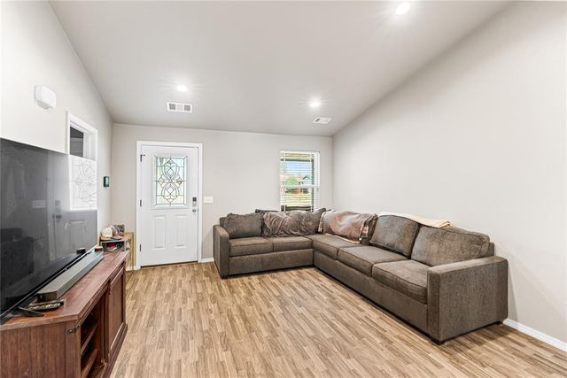 340 NW 90th Street, Oklahoma City, OK 73114