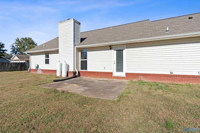 104 Shadow Oak Circle, New Market, AL 35761