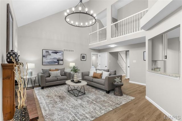 11269 Oak Hill Manor Drive, Bridgeton, MO 63044