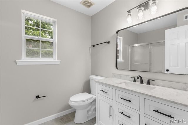 11269 Oak Hill Manor Drive, Bridgeton, MO 63044