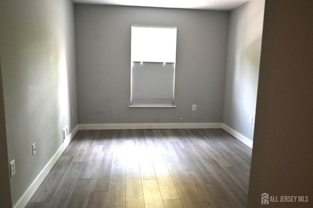 13 Jay Court, Plainsboro, NJ 08536