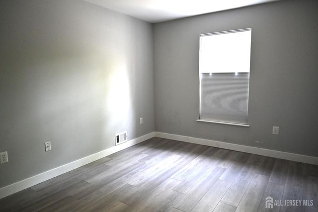 13 Jay Court, Plainsboro, NJ 08536