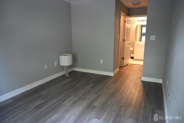 13 Jay Court, Plainsboro, NJ 08536