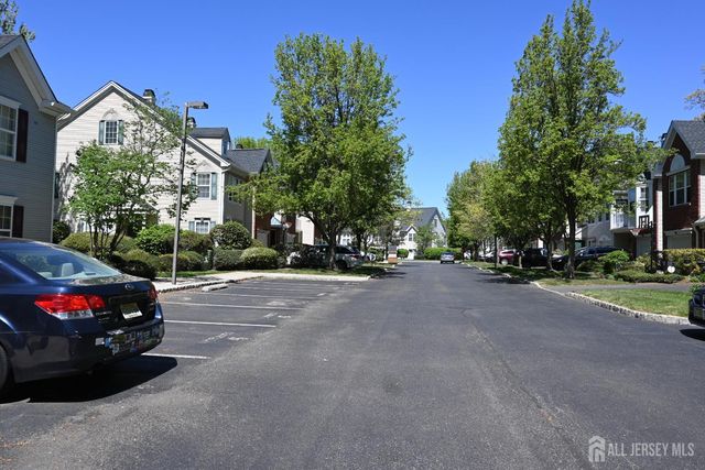 13 Jay Court, Plainsboro, NJ 08536