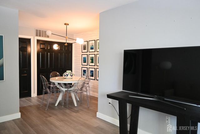 13 Jay Court, Plainsboro, NJ 08536