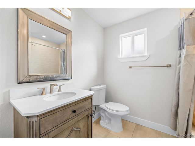 4382 Chase St, Denver, CO 80212