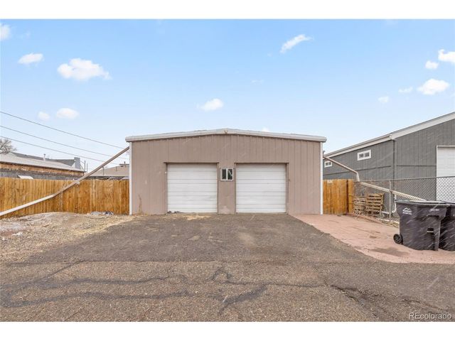 4382 Chase St, Denver, CO 80212