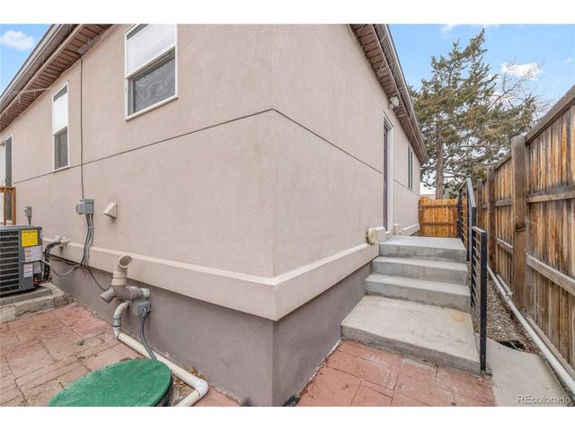 4382 Chase St, Denver, CO 80212