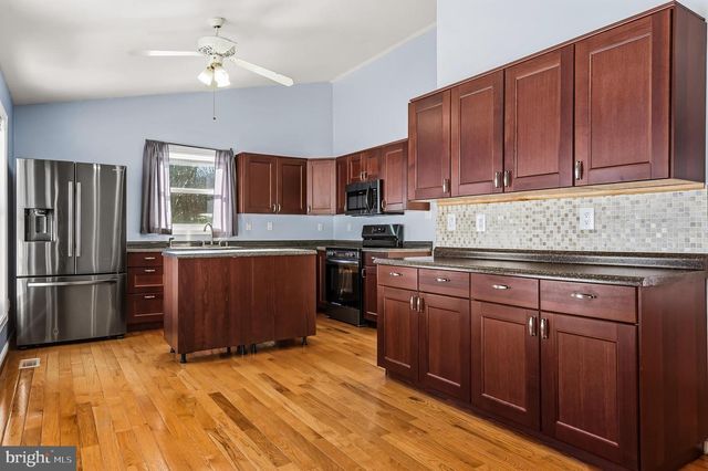 1574 COURTHOUSE RD, Stafford, VA 22554