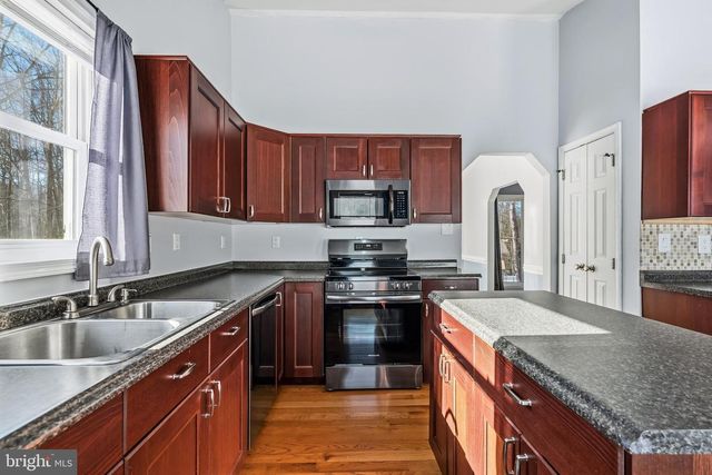 1574 COURTHOUSE RD, Stafford, VA 22554