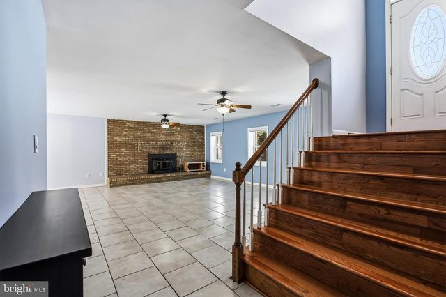 1574 COURTHOUSE RD, Stafford, VA 22554