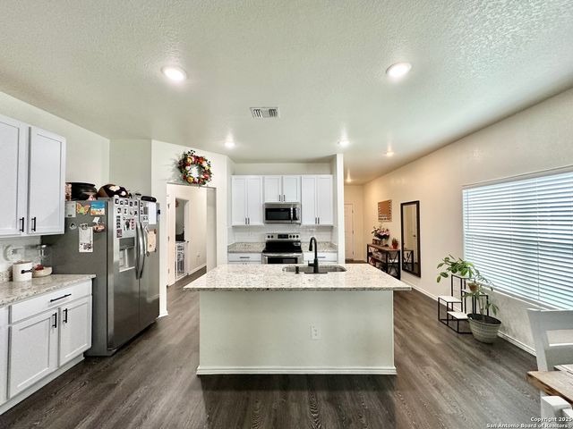 3226 Farm Oak, San Antonio, TX 78223