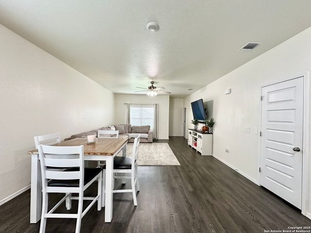 3226 Farm Oak, San Antonio, TX 78223