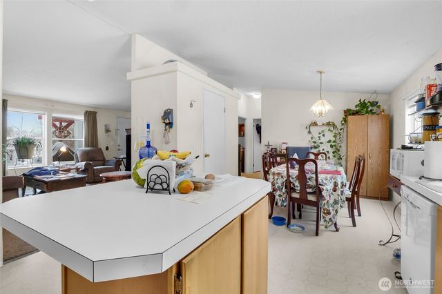 9041 Road 4.8 NE, Moses Lake, WA 98837