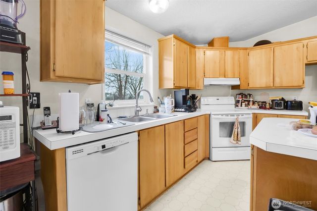 9041 Road 4.8 NE, Moses Lake, WA 98837