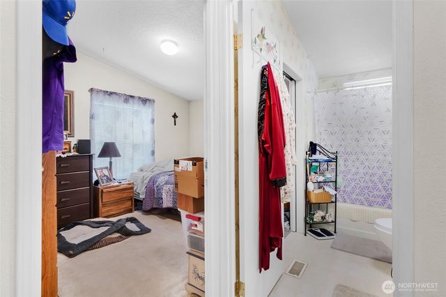 9041 Road 4.8 NE, Moses Lake, WA 98837