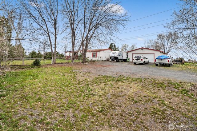 9041 Road 4.8 NE, Moses Lake, WA 98837