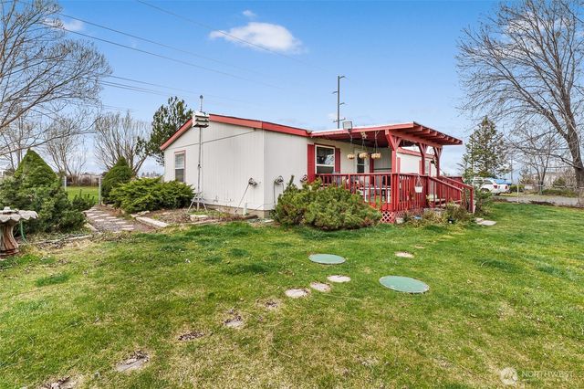 9041 Road 4.8 NE, Moses Lake, WA 98837