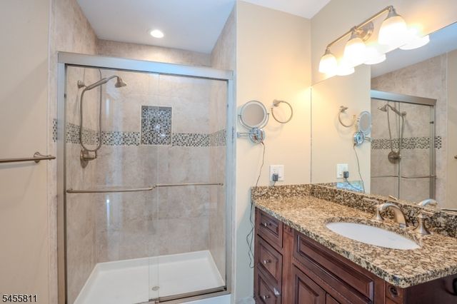 3509 Holman Ct, Bridgewater Twp., NJ 08807