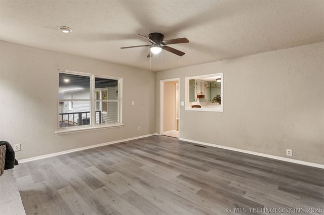 726 N Florence Avenue, Claremore, OK 74017
