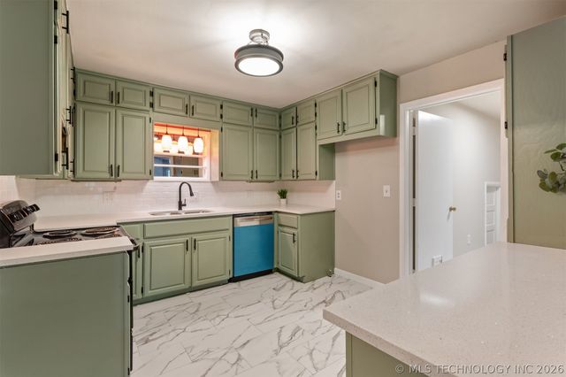 726 N Florence Avenue, Claremore, OK 74017