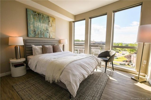 2 Harbor Point Road South 502, Stamford, CT 06902