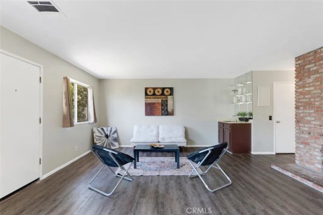 10215 Variel Avenue 14, Chatsworth, CA 91311