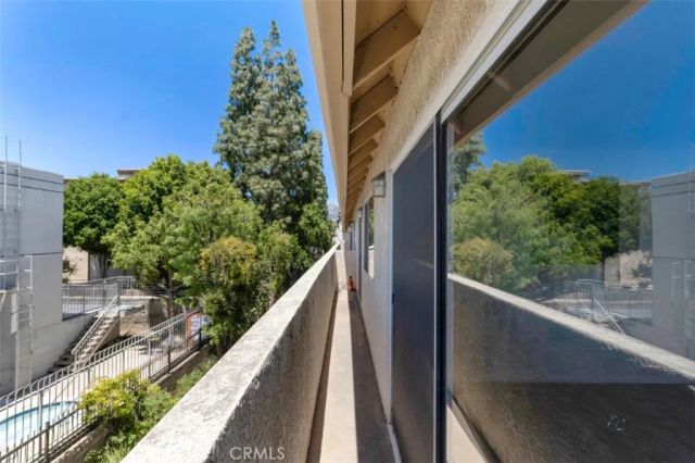 10215 Variel Avenue 14, Chatsworth, CA 91311