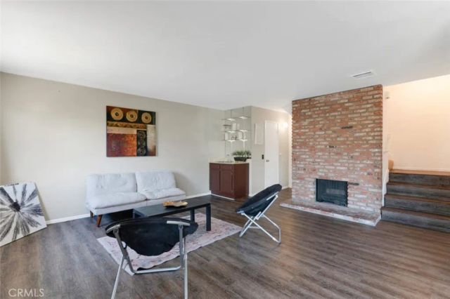 10215 Variel Avenue 14, Chatsworth, CA 91311