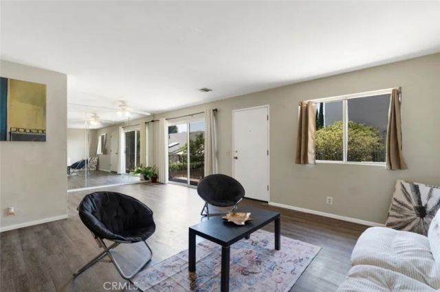 10215 Variel Avenue 14, Chatsworth, CA 91311