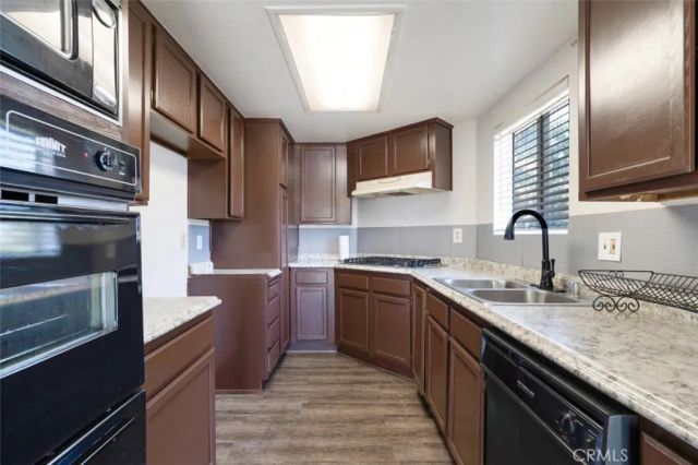 10215 Variel Avenue 14, Chatsworth, CA 91311