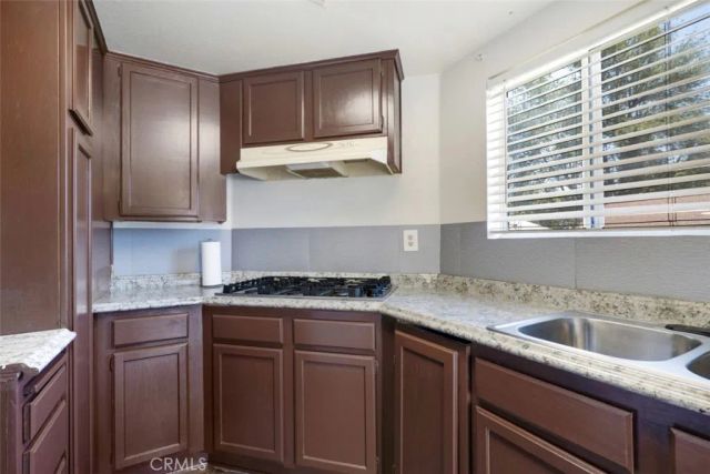 10215 Variel Avenue 14, Chatsworth, CA 91311