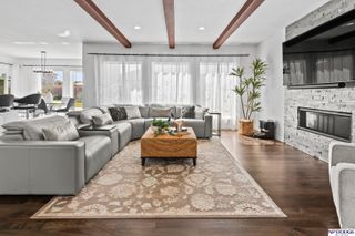 3018 N 185 Street, Omaha, NE 68022