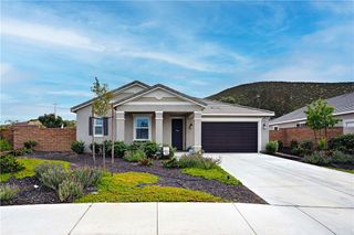 28427 Patches Dr, Menifee, CA 92585