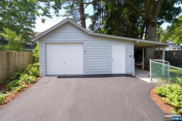 144 Degraw Avenue, Teaneck, NJ 07666