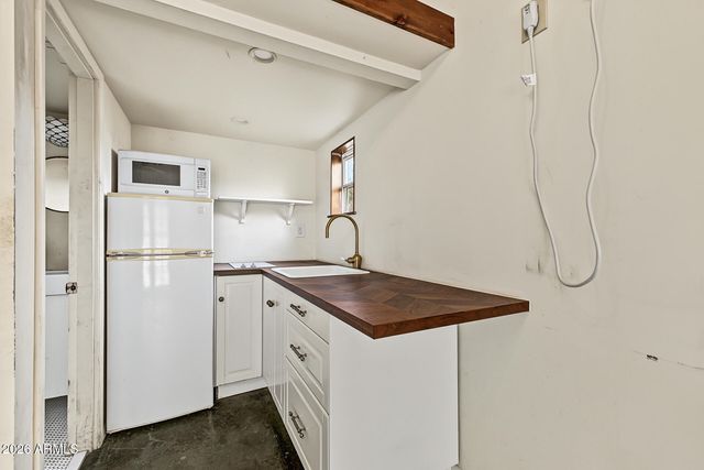 1126 W WILLETTA Street, Phoenix, AZ 85007
