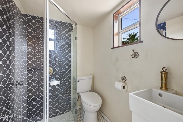 1126 W WILLETTA Street, Phoenix, AZ 85007
