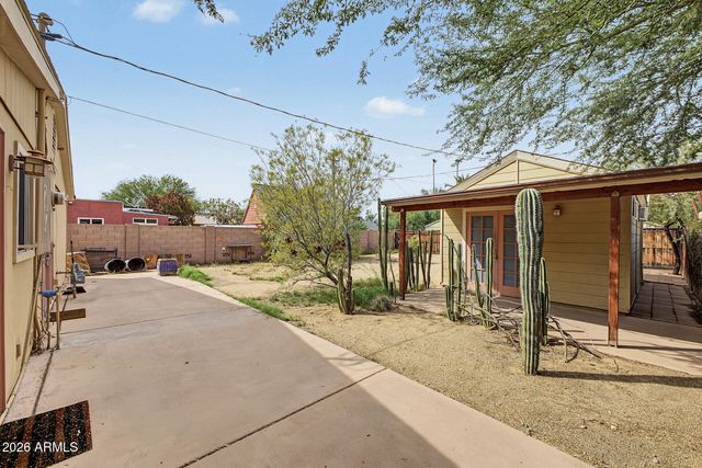 1126 W WILLETTA Street, Phoenix, AZ 85007