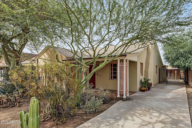 1126 W WILLETTA Street, Phoenix, AZ 85007