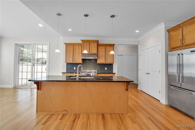 3320 East River Road, Grand Island, NY 14072